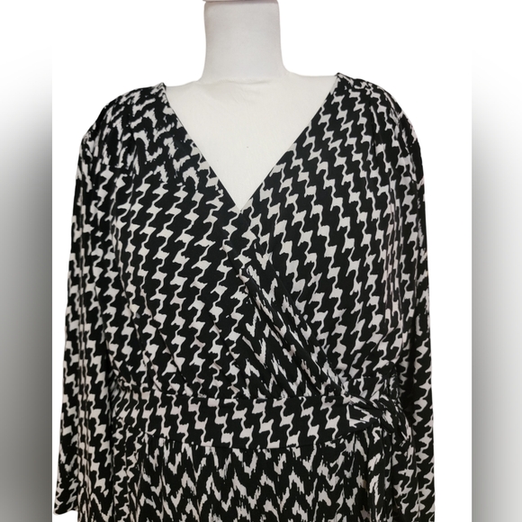 ⭐️SOLD⭐️ - Picture 2 of 8